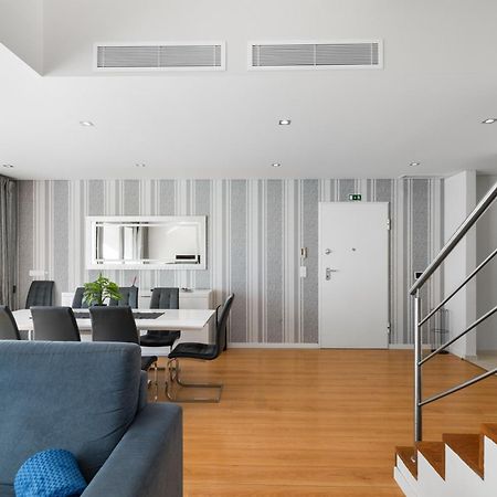 Charmy Villa Estoril By Amber Star Rent كاسكايس المظهر الخارجي الصورة